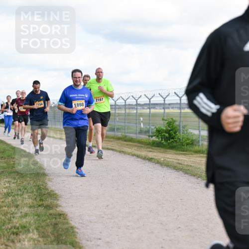 14.09.2025 - Airport Race Dr. Thomas Lammeyer http://msf.ph/oto/8877732 14.09.2025 12:24:12 Laufen 156, 1898, 2167, 1916 meine-sportfotos.de