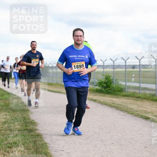 14.09.2025 - Airport Race Dr. Thomas Lammeyer http://msf.ph/oto/8877743 14.09.2025 12:24:14 Laufen 2156, 1898 meine-sportfotos.de
