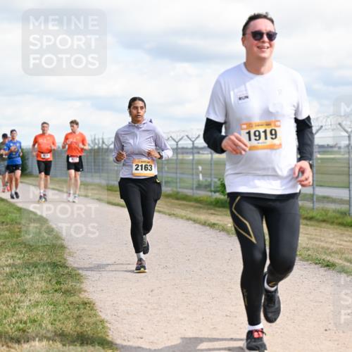 14.09.2025 - Airport Race Dr. Thomas Lammeyer http://msf.ph/oto/8877792 14.09.2025 12:24:21 Laufen 2163, 1919 meine-sportfotos.de