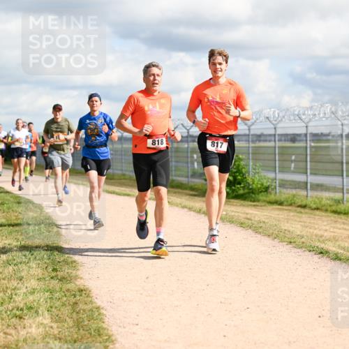 14.09.2025 - Airport Race Dr. Thomas Lammeyer http://msf.ph/oto/8877809 14.09.2025 12:24:26 Laufen 818, 817 meine-sportfotos.de