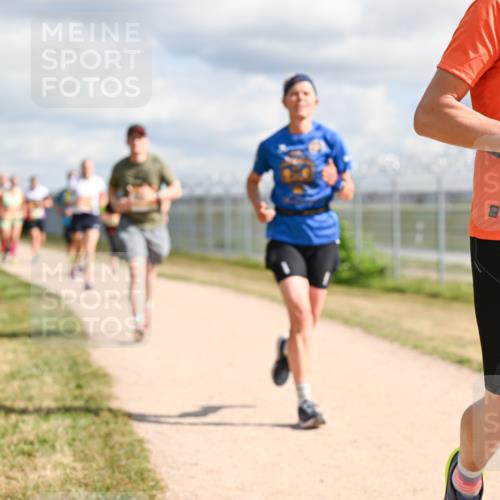 14.09.2025 - Airport Race Dr. Thomas Lammeyer http://msf.ph/oto/8877823 14.09.2025 12:24:28 Laufen 818 meine-sportfotos.de