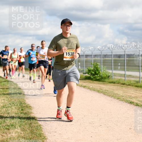 14.09.2025 - Airport Race Dr. Thomas Lammeyer http://msf.ph/oto/8877834 14.09.2025 12:24:30 Laufen 1784, 1539, 153 meine-sportfotos.de