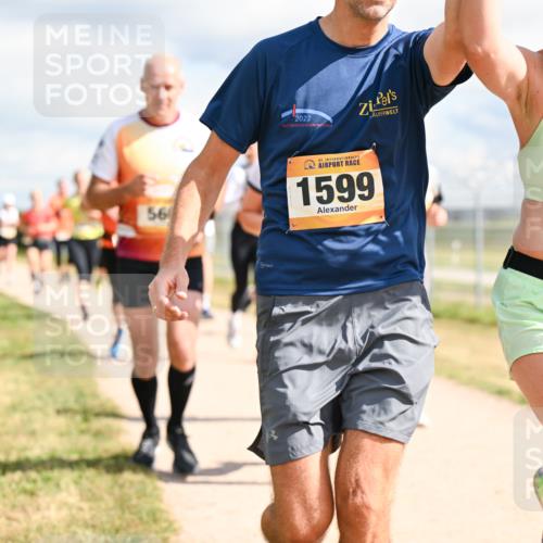 14.09.2025 - Airport Race Dr. Thomas Lammeyer http://msf.ph/oto/8877873 14.09.2025 12:24:36 Laufen 56, 2022, 42, 1599, 1602 meine-sportfotos.de