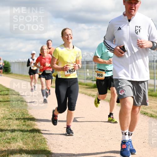 14.09.2025 - Airport Race Dr. Thomas Lammeyer http://msf.ph/oto/8877892 14.09.2025 12:24:40 Laufen 1623, 966 meine-sportfotos.de