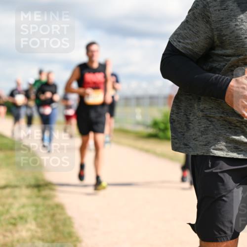 14.09.2025 - Airport Race Dr. Thomas Lammeyer http://msf.ph/oto/8877976 14.09.2025 12:24:56 Laufen 178 meine-sportfotos.de