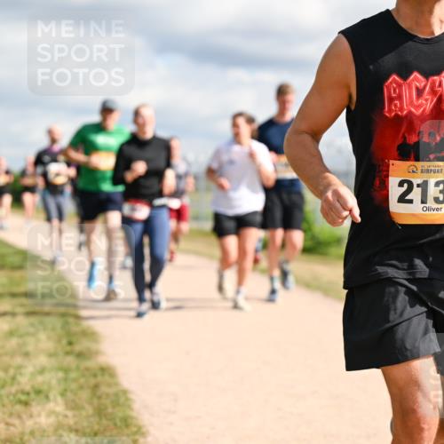 14.09.2025 - Airport Race Dr. Thomas Lammeyer http://msf.ph/oto/8877988 14.09.2025 12:24:58 Laufen 42, 2137 meine-sportfotos.de