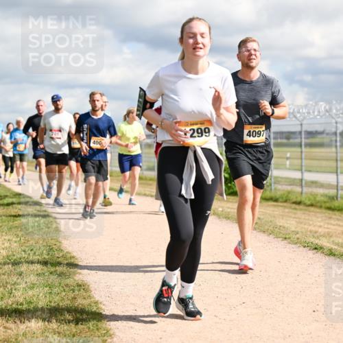 14.09.2025 - Airport Race Dr. Thomas Lammeyer http://msf.ph/oto/8878065 14.09.2025 12:25:08 Laufen 400, 299, 4097 meine-sportfotos.de