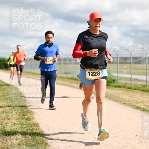 14.09.2025 - Airport Race Dr. Thomas Lammeyer http://msf.ph/oto/8878164 14.09.2025 12:25:20 Laufen 2039, 1228 meine-sportfotos.de