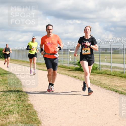 14.09.2025 - Airport Race Dr. Thomas Lammeyer http://msf.ph/oto/8878190 14.09.2025 12:25:23 Laufen 4211, 282, 541 meine-sportfotos.de