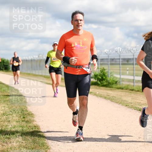 14.09.2025 - Airport Race Dr. Thomas Lammeyer http://msf.ph/oto/8878202 14.09.2025 12:25:24 Laufen 421, 541 meine-sportfotos.de