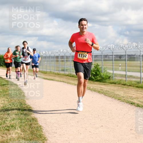 14.09.2025 - Airport Race Dr. Thomas Lammeyer http://msf.ph/oto/8878244 14.09.2025 12:25:32 Laufen 1732 meine-sportfotos.de