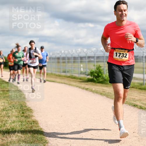 14.09.2025 - Airport Race Dr. Thomas Lammeyer http://msf.ph/oto/8878252 14.09.2025 12:25:33 Laufen 1732 meine-sportfotos.de