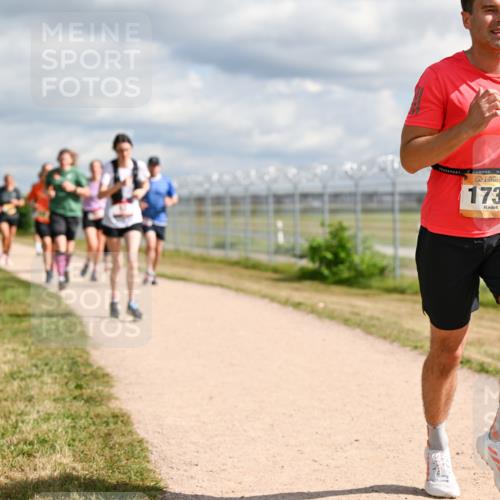 14.09.2025 - Airport Race Dr. Thomas Lammeyer http://msf.ph/oto/8878255 14.09.2025 12:25:34 Laufen 1732 meine-sportfotos.de