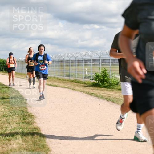 14.09.2025 - Airport Race Dr. Thomas Lammeyer http://msf.ph/oto/8878321 14.09.2025 12:25:42 Laufen 2091, 693, 1105 meine-sportfotos.de