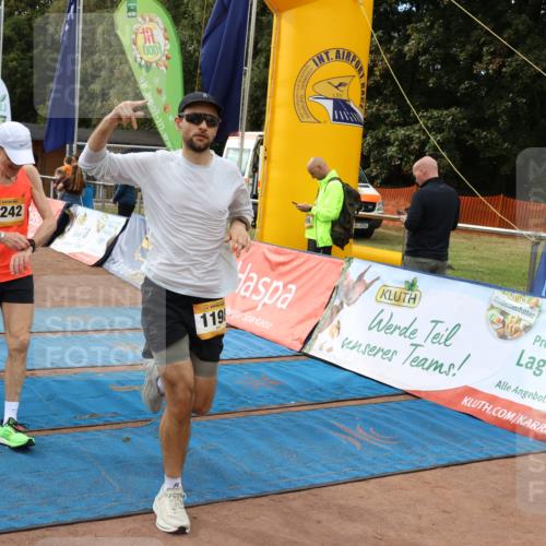 14.09.2025 - Airport Race Strokosch-Dieckow http://msf.ph/oto/8878332 14.09.2025 12:37:41 Ziel 148, 315, 817, 818, 890, 946, 996, 998, 1198, 1222, 1403, 1682, 1889, 2106, 4242 meine-sportfotos.de