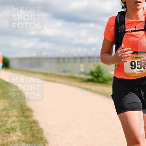 14.09.2025 - Airport Race Dr. Thomas Lammeyer http://msf.ph/oto/8878365 14.09.2025 12:25:50 Laufen 42, 95 meine-sportfotos.de