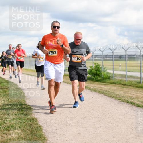 14.09.2025 - Airport Race Dr. Thomas Lammeyer http://msf.ph/oto/8878388 14.09.2025 12:26:04 Laufen 1207, 377, 1752, 1192 meine-sportfotos.de