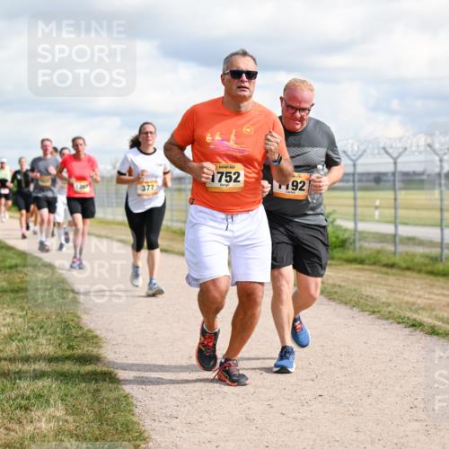 14.09.2025 - Airport Race Dr. Thomas Lammeyer http://msf.ph/oto/8878394 14.09.2025 12:26:05 Laufen 377, 1752, 92 meine-sportfotos.de