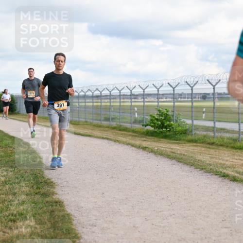 14.09.2025 - Airport Race Dr. Thomas Lammeyer http://msf.ph/oto/8878629 14.09.2025 12:26:32 Laufen 1775, 391, 384 meine-sportfotos.de