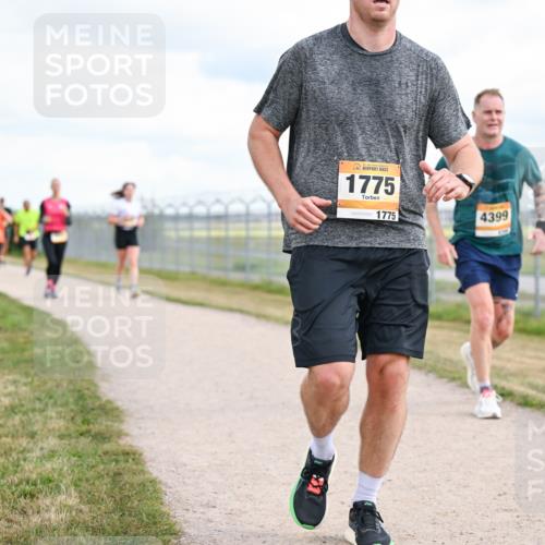 14.09.2025 - Airport Race Dr. Thomas Lammeyer http://msf.ph/oto/8878681 14.09.2025 12:26:38 Laufen 1775, 1775, 4399 meine-sportfotos.de