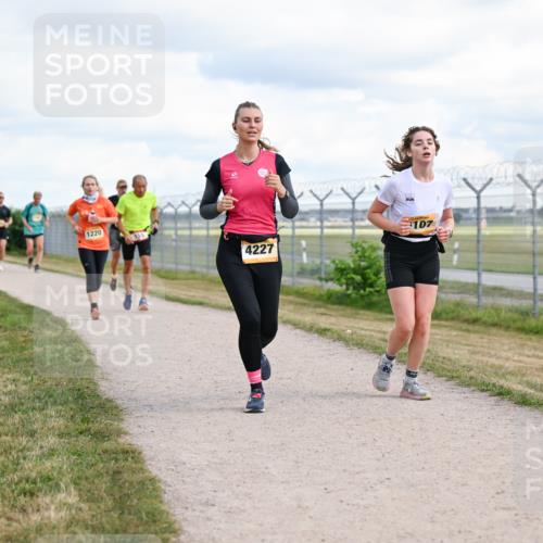 14.09.2025 - Airport Race Dr. Thomas Lammeyer http://msf.ph/oto/8878693 14.09.2025 12:26:44 Laufen 1220, 4227, 107 meine-sportfotos.de