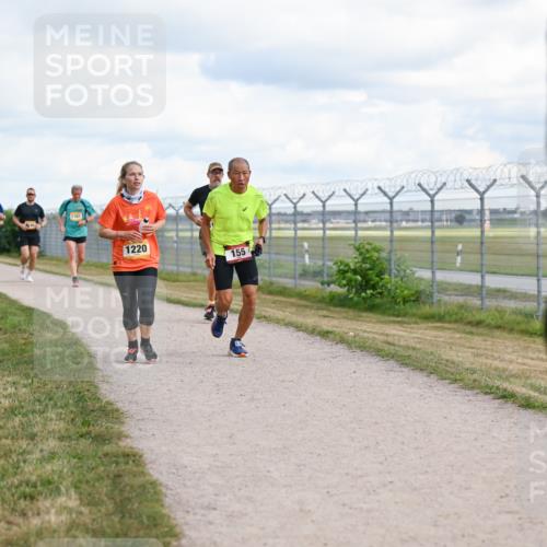 14.09.2025 - Airport Race Dr. Thomas Lammeyer http://msf.ph/oto/8878713 14.09.2025 12:26:46 Laufen 1701, 1220, 155 meine-sportfotos.de