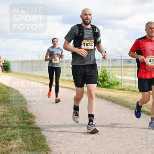 14.09.2025 - Airport Race Dr. Thomas Lammeyer http://msf.ph/oto/8878895 14.09.2025 12:27:13 Laufen 983, 1632, 436 meine-sportfotos.de