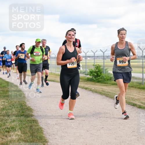 14.09.2025 - Airport Race Dr. Thomas Lammeyer http://msf.ph/oto/8878924 14.09.2025 12:27:24 Laufen 203, 1007, 995 meine-sportfotos.de