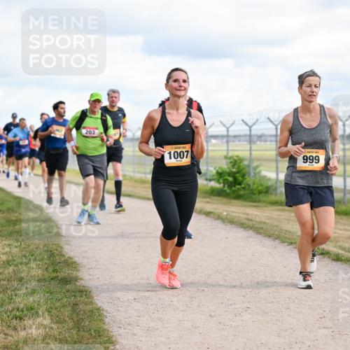 14.09.2025 - Airport Race Dr. Thomas Lammeyer http://msf.ph/oto/8878925 14.09.2025 12:27:24 Laufen 203, 1007, 999 meine-sportfotos.de