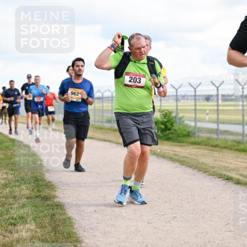 14.09.2025 - Airport Race Dr. Thomas Lammeyer http://msf.ph/oto/8878947 14.09.2025 12:27:27 Laufen 962, 203, 975 meine-sportfotos.de