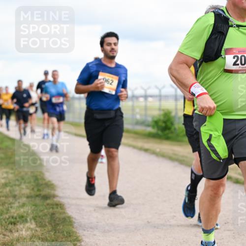 14.09.2025 - Airport Race Dr. Thomas Lammeyer http://msf.ph/oto/8878959 14.09.2025 12:27:28 Laufen 962, 203 meine-sportfotos.de