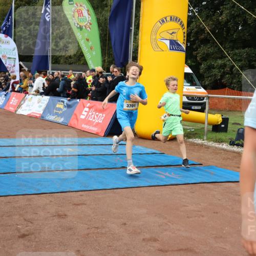 14.09.2025 - Airport Race Strokosch-Dieckow http://msf.ph/oto/8878978 14.09.2025 10:07:02 Ziel 3013, 3099, 3126, 3148, 3167, 3701 meine-sportfotos.de