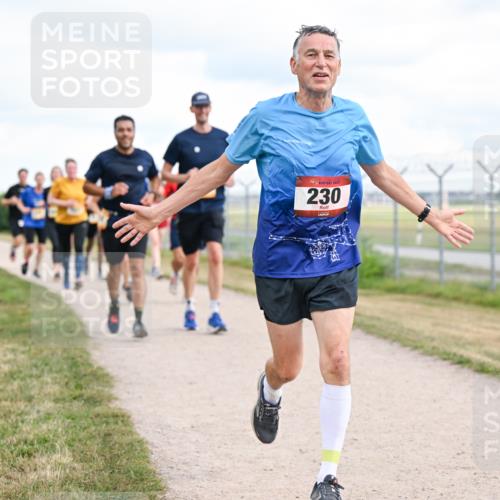 14.09.2025 - Airport Race Dr. Thomas Lammeyer http://msf.ph/oto/8878987 14.09.2025 12:27:31 Laufen 230 meine-sportfotos.de