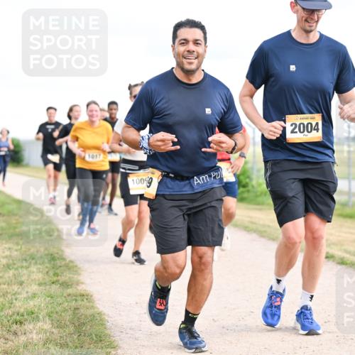 14.09.2025 - Airport Race Dr. Thomas Lammeyer http://msf.ph/oto/8879009 14.09.2025 12:27:33 Laufen 10099, 40, 2004 meine-sportfotos.de