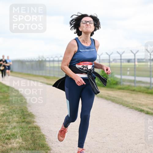 14.09.2025 - Airport Race Dr. Thomas Lammeyer http://msf.ph/oto/8879071 14.09.2025 12:27:42 Laufen 25 meine-sportfotos.de
