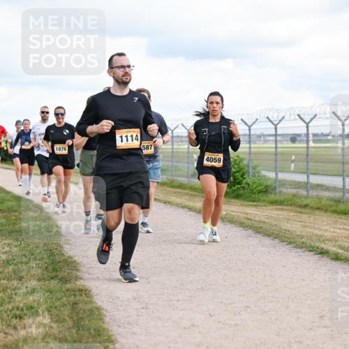 14.09.2025 - Airport Race Dr. Thomas Lammeyer http://msf.ph/oto/8879125 14.09.2025 12:27:55 Laufen 1876, 1114, 587, 4059 meine-sportfotos.de