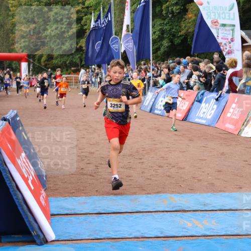 14.09.2025 - Airport Race Strokosch-Dieckow http://msf.ph/oto/8879178 14.09.2025 10:07:24 Ziel 3059, 3072, 3207, 3209, 3210, 3252, 3355, 3395, 3452, 3515, 3603, 3716, 3717 meine-sportfotos.de