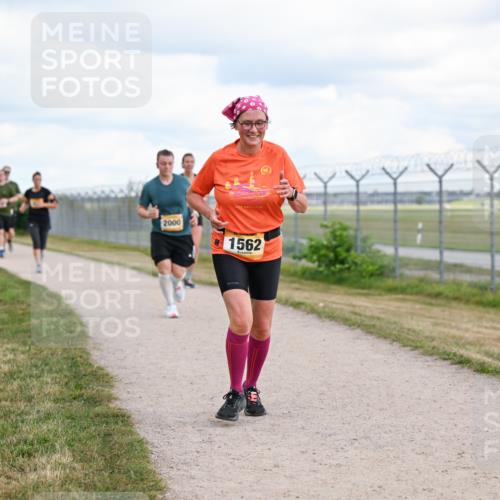 14.09.2025 - Airport Race Dr. Thomas Lammeyer http://msf.ph/oto/8879261 14.09.2025 12:28:15 Laufen 2000, 1562 meine-sportfotos.de
