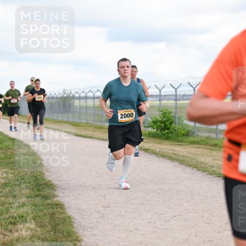 14.09.2025 - Airport Race Dr. Thomas Lammeyer http://msf.ph/oto/8879274 14.09.2025 12:28:17 Laufen 604, 2000, 1562 meine-sportfotos.de