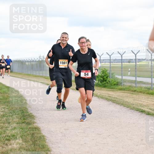 14.09.2025 - Airport Race Dr. Thomas Lammeyer http://msf.ph/oto/8879360 14.09.2025 12:28:27 Laufen 1561, 1561, 54 meine-sportfotos.de
