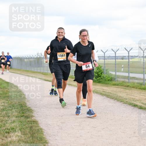 14.09.2025 - Airport Race Dr. Thomas Lammeyer http://msf.ph/oto/8879361 14.09.2025 12:28:27 Laufen 1561, 1561, 54 meine-sportfotos.de