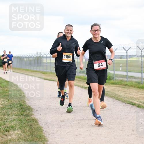 14.09.2025 - Airport Race Dr. Thomas Lammeyer http://msf.ph/oto/8879365 14.09.2025 12:28:27 Laufen 1561, 1561, 54 meine-sportfotos.de