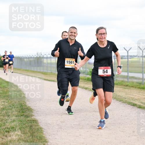 14.09.2025 - Airport Race Dr. Thomas Lammeyer http://msf.ph/oto/8879366 14.09.2025 12:28:28 Laufen 1561, 1561, 54, 54 meine-sportfotos.de