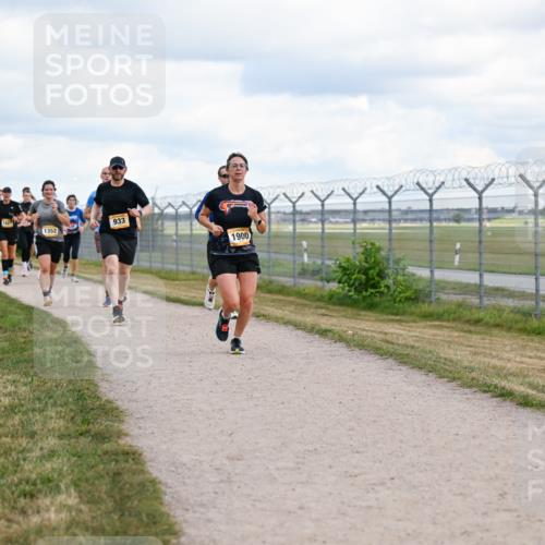 14.09.2025 - Airport Race Dr. Thomas Lammeyer http://msf.ph/oto/8879385 14.09.2025 12:28:34 Laufen 1352, 933, 1900 meine-sportfotos.de