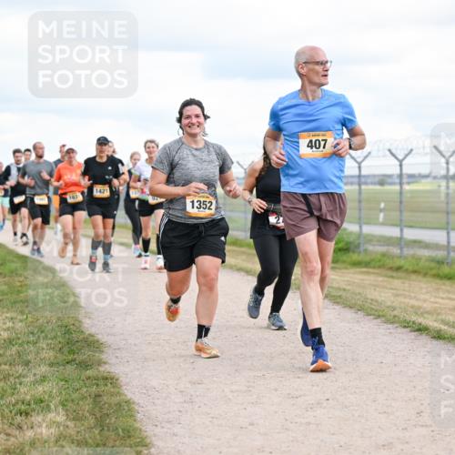 14.09.2025 - Airport Race Dr. Thomas Lammeyer http://msf.ph/oto/8879428 14.09.2025 12:28:38 Laufen 1031, 1421, 1352, 407 meine-sportfotos.de