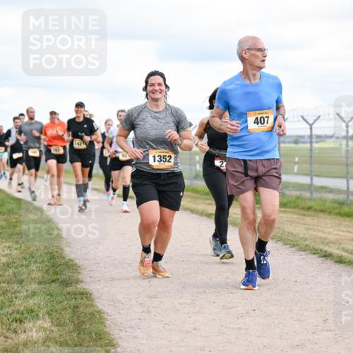 14.09.2025 - Airport Race Dr. Thomas Lammeyer http://msf.ph/oto/8879430 14.09.2025 12:28:38 Laufen 1031, 142, 1352, 407 meine-sportfotos.de