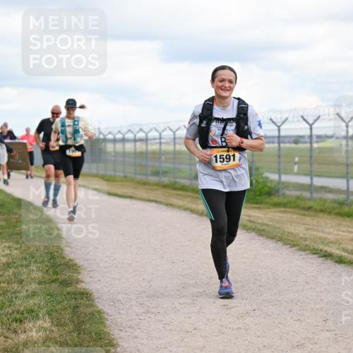 14.09.2025 - Airport Race Dr. Thomas Lammeyer http://msf.ph/oto/8879540 14.09.2025 12:28:50 Laufen 12, 10, 1591 meine-sportfotos.de