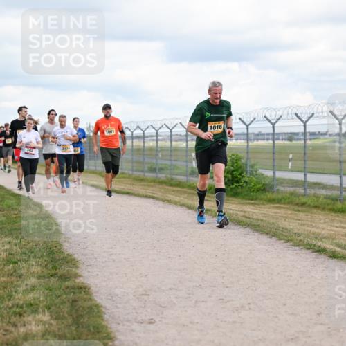 14.09.2025 - Airport Race Dr. Thomas Lammeyer http://msf.ph/oto/8879658 14.09.2025 12:29:11 Laufen 742, 2134, 1001, 1016 meine-sportfotos.de