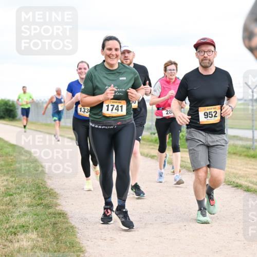 14.09.2025 - Airport Race Dr. Thomas Lammeyer http://msf.ph/oto/8879760 14.09.2025 12:29:22 Laufen 133, 1741, 28, 952 meine-sportfotos.de