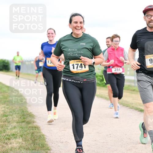 14.09.2025 - Airport Race Dr. Thomas Lammeyer http://msf.ph/oto/8879766 14.09.2025 12:29:23 Laufen 13, 1741, 284, 952 meine-sportfotos.de